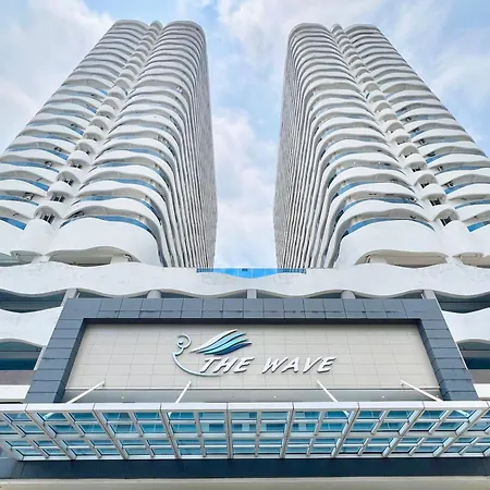 The Wave Residence By Nestcove Malacca Exterior photo